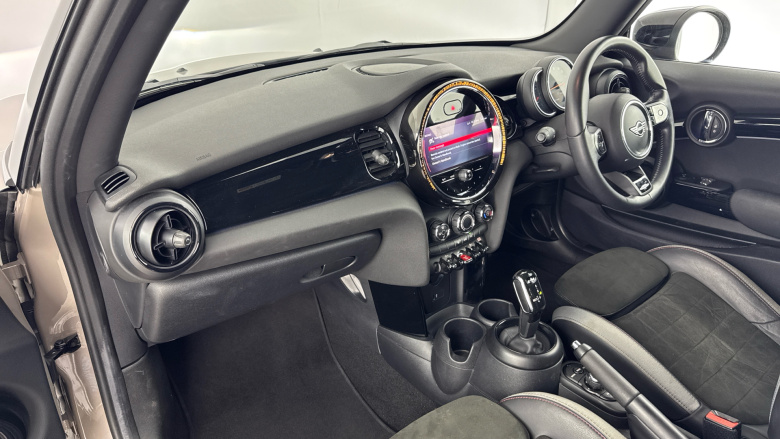 MINI Hatchback 1.5 Cooper Sport 3dr Auto Petrol Hatchback